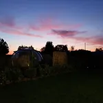 Chata La Bulle Au Bois Dormant D'ovifat Robertville