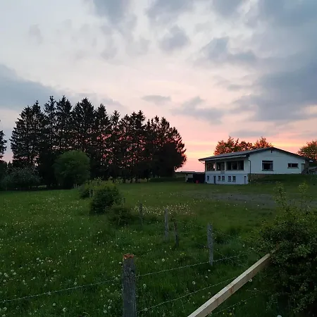 La Bulle Au Bois Dormant D'ovifat Lodge Robertville