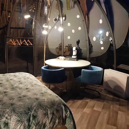 La Bulle Au Bois Dormant D'ovifat Lodge Robertville