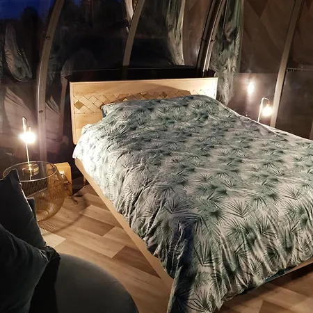 La Bulle Au Bois Dormant D'ovifat *