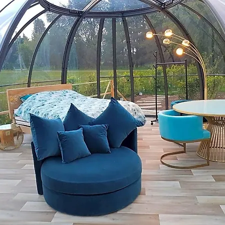 La Bulle Au Bois Dormant D'ovifat רוברטוויל